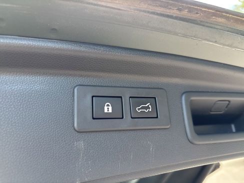 Certified 2024 Subaru Forester Premium AWD/4WD image 28