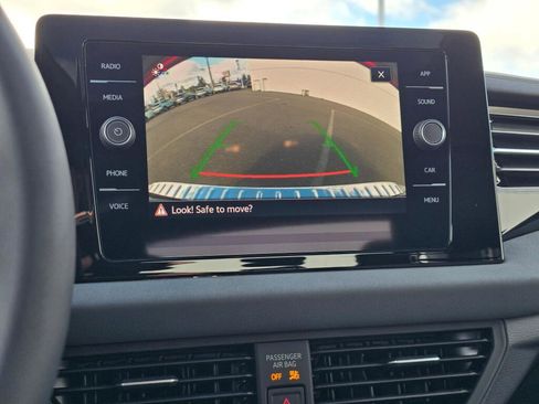 New 2026 Volkswagen Jetta SE FWD image 28