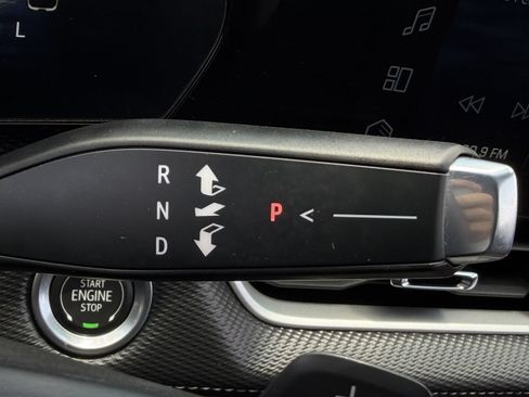 Used 2025 Chevrolet Equinox LT w/ Safety and Technology Package FWD image 19