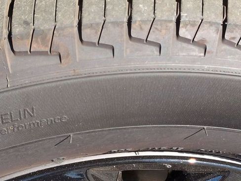 Used 2022 Jeep Grand Cherokee L Limited image 11