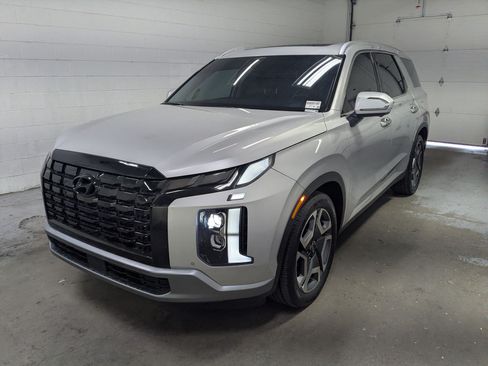 Used 2025 Hyundai Palisade Limited AWD/4WD image 11