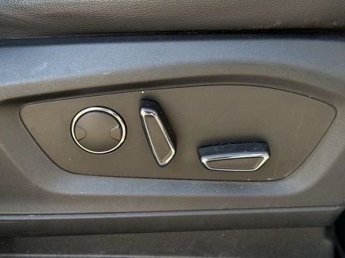 Used 2020 Ford Explorer Limited RWD image 29