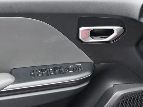 Used 2025 Kia K4 FWD image 17