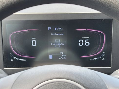 Used 2024 Kia Sportage LX FWD image 39