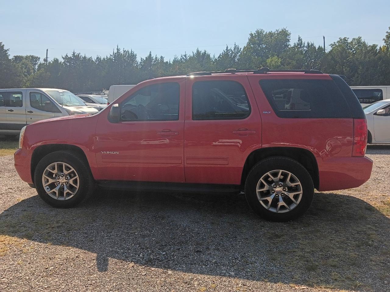 Used 2013 GMC Yukon SLT w/ Suspension Package, Autoride AWD/4WD image 8