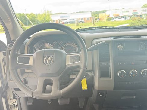 Used 2011 RAM 2500 ST w/ ST Popular Equipment Group RWD image 10