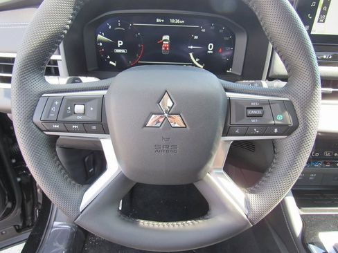 New 2025 Mitsubishi Outlander SEL image 24