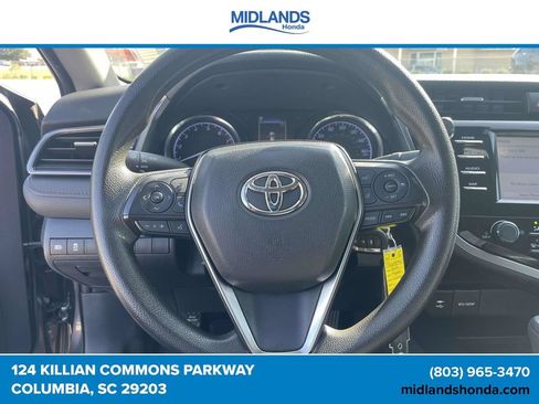 Used 2019 Toyota Camry LE FWD image 29