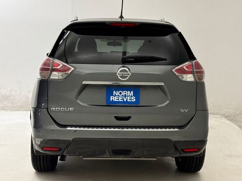 Used 2015 Nissan Rogue SV w/ SV Premium Package FWD image 8