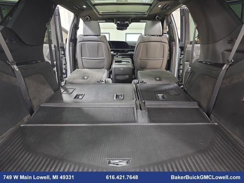 Used 2024 Cadillac Escalade Sport image 14