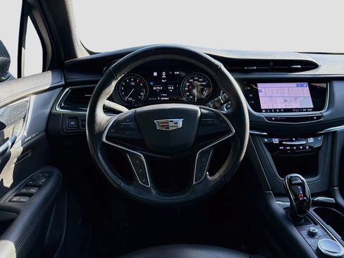 Used 2023 Cadillac XT5 Premium Luxury w/ Technology Package FWD image 22