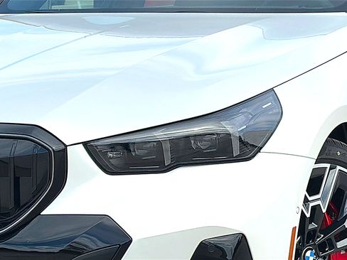New 2026 BMW 550e xDrive AWD/4WD image 4