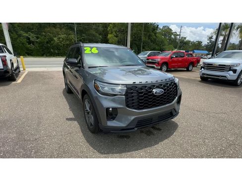 Used 2026 Ford Explorer ST-Line w/ ST-Line Street Pack RWD image 8