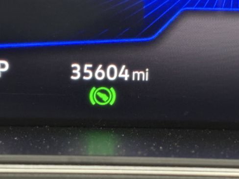 Used 2023 Volkswagen Tiguan SE R-Line image 30