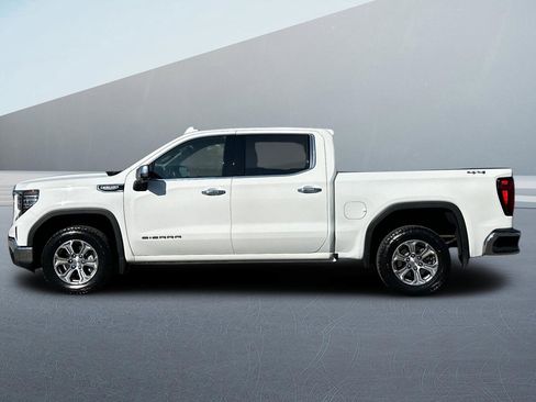 Used 2024 GMC Sierra 1500 SLT image 7