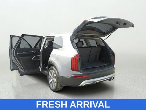 Used 2020 Kia Telluride S FWD image 13