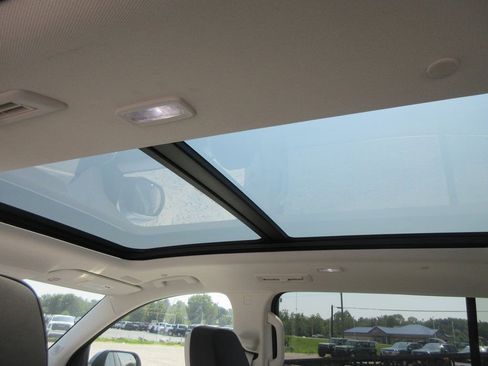 New 2026 GMC Acadia Denali w/ Super Cruise Package image 17