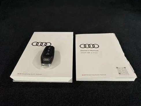 Used 2025 Audi Q6 e-tron Premium w/ Convenience Package RWD image 93
