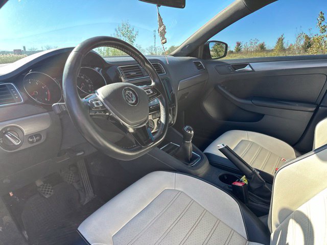 Used 2016 Volkswagen Jetta Sport w/ Lighting Package FWD image 12