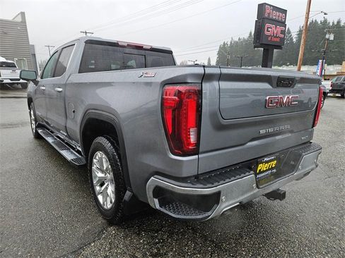 Used 2022 GMC Sierra 1500 SLT w/ SLT Premium Plus Package image 3