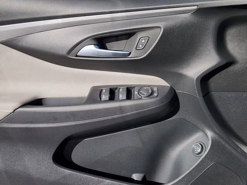 New 2026 Buick Envista Avenir image 17