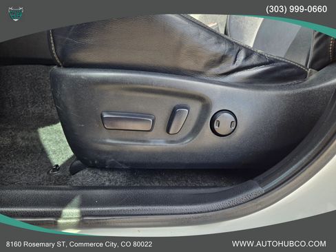 Used 2013 Toyota RAV4 Limited AWD/4WD image 22