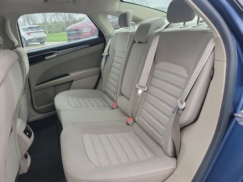 Used 2018 Ford Fusion SE w/ Fusion SE Technology Package FWD image 31