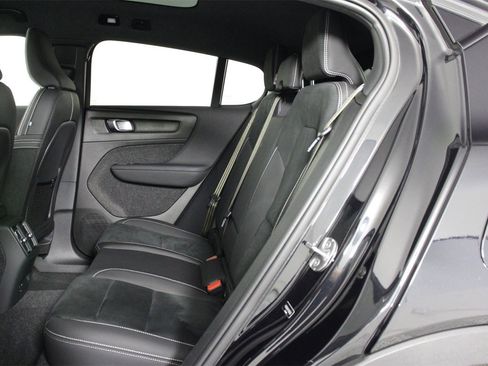 Used 2023 Volvo C40 P8 Recharge Plus image 30