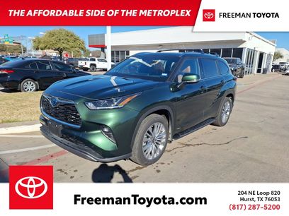 Used 2023 Toyota Highlander Platinum