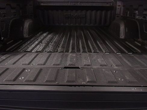 Used 2025 GMC Sierra 1500 AT4X image 13