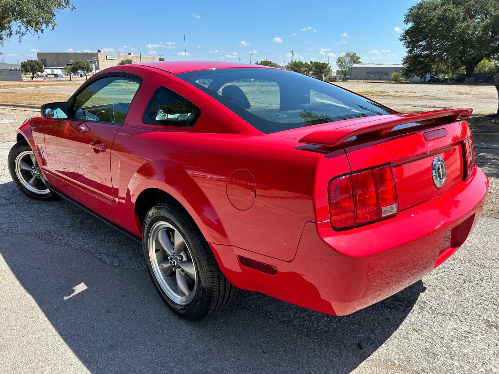 Used 2006 Ford Mustang Coupe RWD image 5