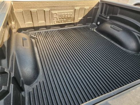 Used 2025 RAM 1500 Big Horn AWD/4WD image 9