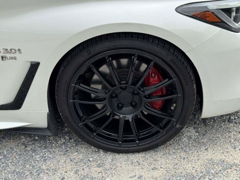 Used 2019 INFINITI Q60 Red Sport 400 AWD/4WD image 6
