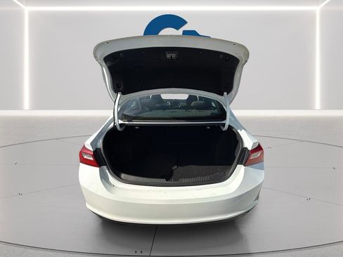 Used 2023 Chevrolet Malibu LT FWD image 16