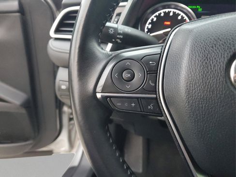 Used 2018 Toyota Camry XLE image 27