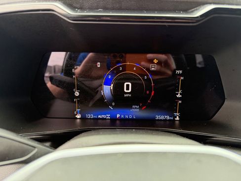 Used 2023 Chevrolet Colorado LT w/ LT Convenience Package II AWD/4WD image 11