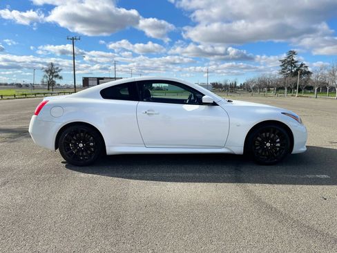 Used 2014 INFINITI Q60 Journey w/ Premium Package image 4