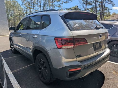 Used 2022 Volkswagen Taos S image 3