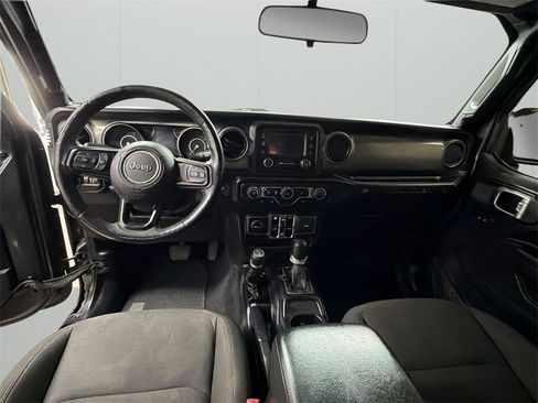 Used 2019 Jeep Wrangler Unlimited Sport S image 24