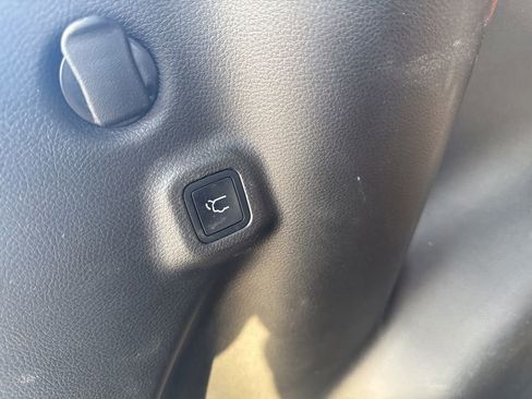 Used 2023 Jeep Compass Latitude w/ Convenience Group image 42