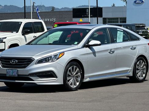 Used 2017 Hyundai Sonata Sport w/ Value Edition Package 02 FWD image 8