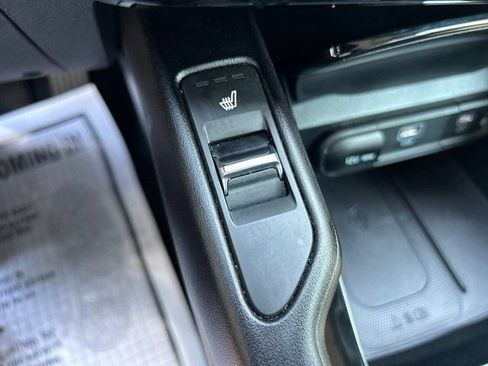 Used 2025 Kia Telluride S FWD image 33