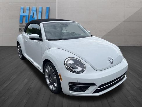 Used 2019 Volkswagen Beetle 2.0T SE FWD image 15