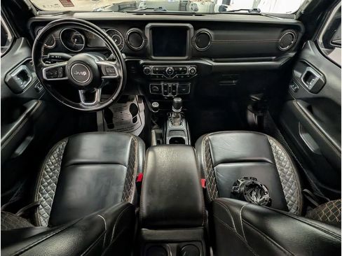 Used 2022 Jeep Wrangler Unlimited Sahara AWD/4WD image 11