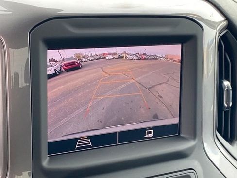 Certified 2022 Chevrolet Silverado 1500 Custom image 9