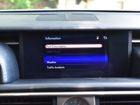 Used 2016 Lexus IS 200t RWD image 29