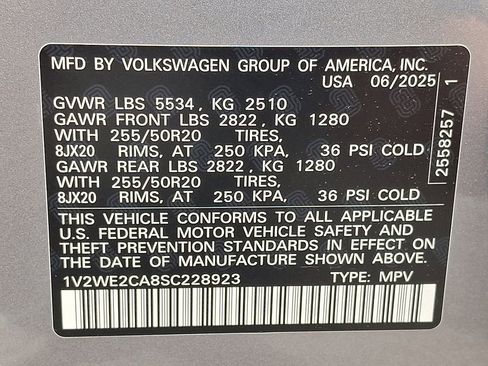 Used 2025 Volkswagen Atlas Cross Sport SE FWD image 26
