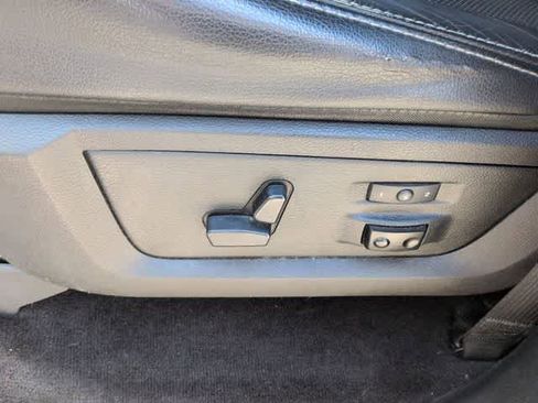 Used 2017 RAM 1500 Laramie AWD/4WD image 17