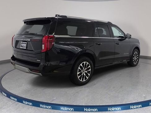 Used 2025 Ford Expedition Max Platinum AWD/4WD image 6