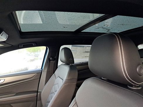 New 2026 Volkswagen Atlas Cross Sport SE image 8